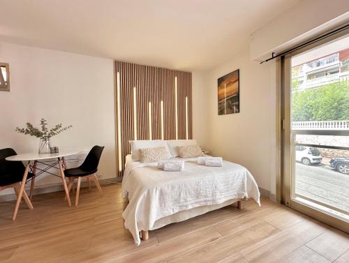 Évasion Cannes : Baignoire spa, AC, Wifi, Netflix