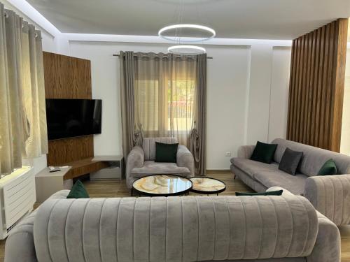 Ein Sitzbereich in der Unterkunft Babo's Villa
