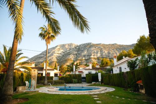 DENIAHOUSE