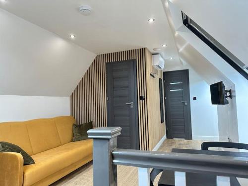 Η κουζίνα ή μικρή κουζίνα στο The Loft at Orchard House- Strictly No Parties