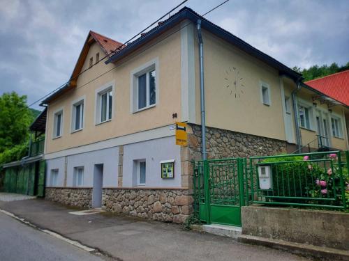 Apartmány Slavín