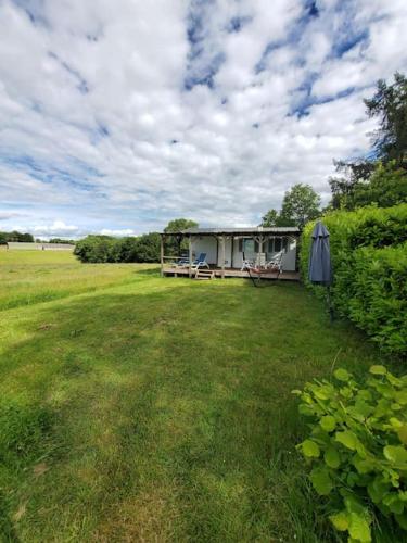 Photo de la galerie de l'établissement Mobile home du lac, à Rouffignac-Saint-Cernin-de-Reilhac