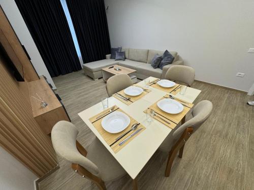 Zona de estar de Isla's Luxurious Seaside Apartments