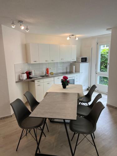 Kuchyň nebo kuchyňský kout v ubytování Apartment TOM