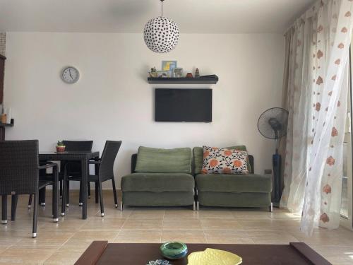 Χώρος καθιστικού στο 396 Blumar Chalet North Coast Sidi-abdelrahman families & couples only