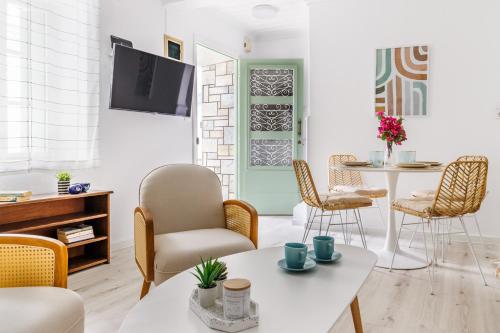 The MarGi Skopelos - Easy Living Near the Town