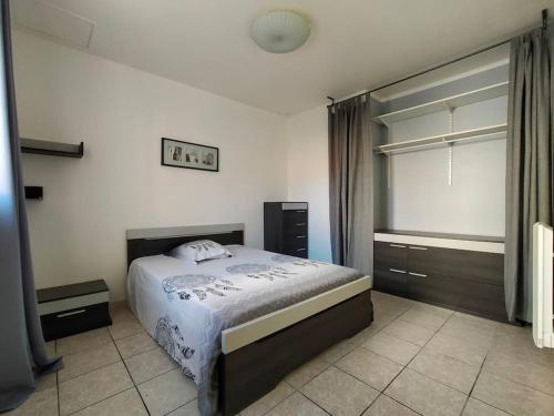 Ένα ή περισσότερα κρεβάτια σε δωμάτιο στο Appartement indépendant - Toulon - Les Routes