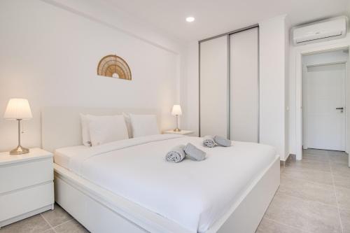 Modern 1 BD Ocean View AC Wi-Fi Beach 100m