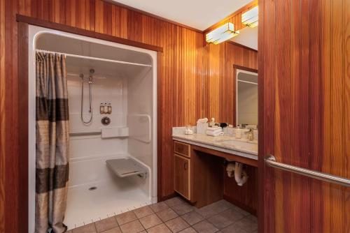 Ένα μπάνιο στο Stanford Inn & Resort on the Mendocino Coast