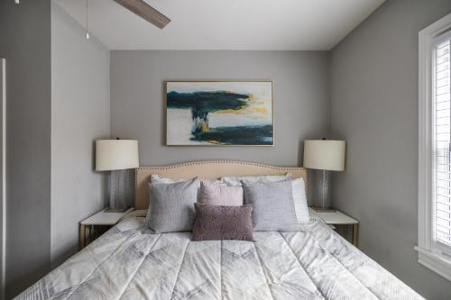 Katil atau katil-katil dalam bilik di Red Robin Rentals - Wicker Park