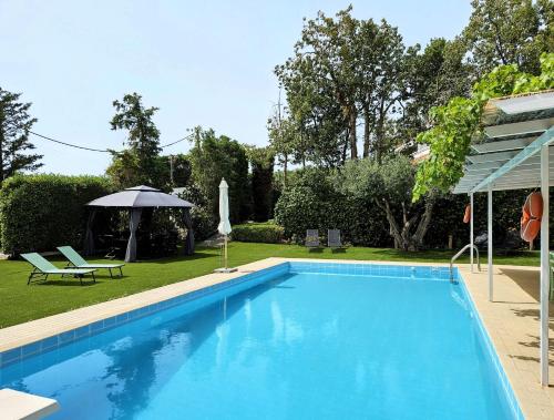 Lagonisi Beach House