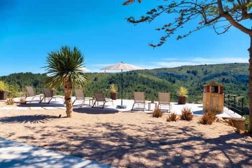 C'an Gomez - Pool - 8p