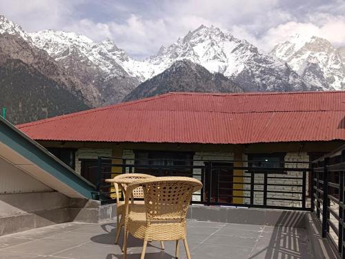 Pemandangan gunung umum atau pemandangan gunung yang diambil dari homestay