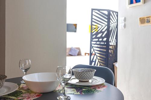 Unique studio at Athens Riviera 1 min from the sea