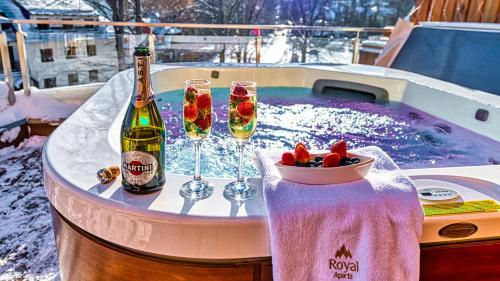 Joogid majutusasutuses Royal Prestige Collection z prywatnym jacuzzi - STONE HILL RESORT z basenem i saunami