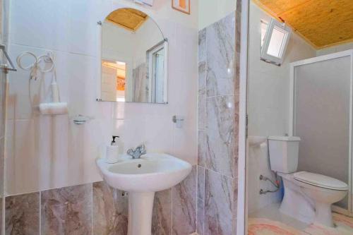 Ένα μπάνιο στο Villa Valley Deniz, Dağ Manzaralı Müstakil Villa