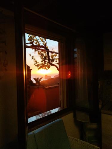 Fotografie z fotogalerie ubytování Vista Sul Pan di Zucchero - Terrazza vista mare a Nebida v destinaci Nebida