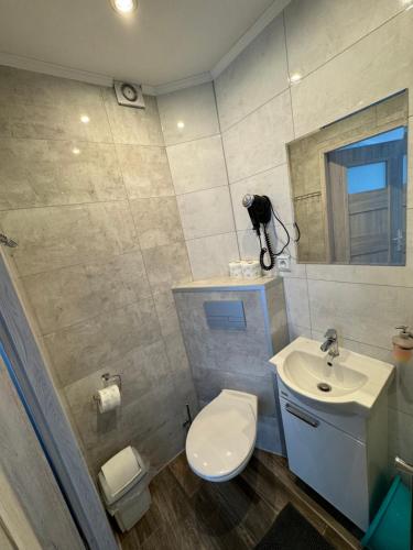 ミエンジズドロイェにあるWilla na roguのギャラリーの写真