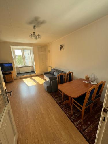 Gdańsk-Dmowskiego 6