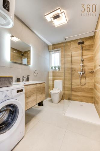 Gallery image of Plan Court Seaside Suites in Qawra by 360 Estates in St. Paul's Bay