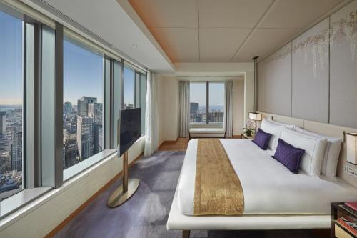 Ένα ή περισσότερα κρεβάτια σε δωμάτιο στο Mandarin Oriental, Tokyo