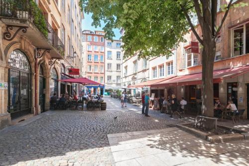 GuestReady - Bohemian and Chic Studio Vieux Lyon photo 16