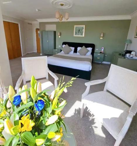 Legends Hotel photo 1