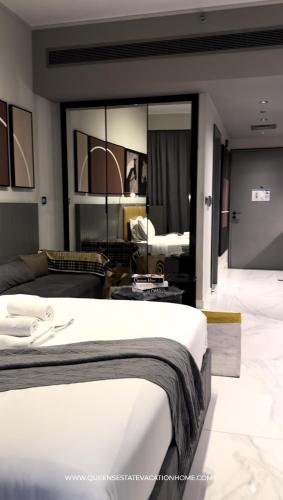 Modern Luxurious studio in the Heart of Business Bay
