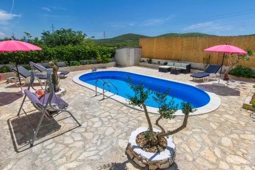 Holiday home Zara
