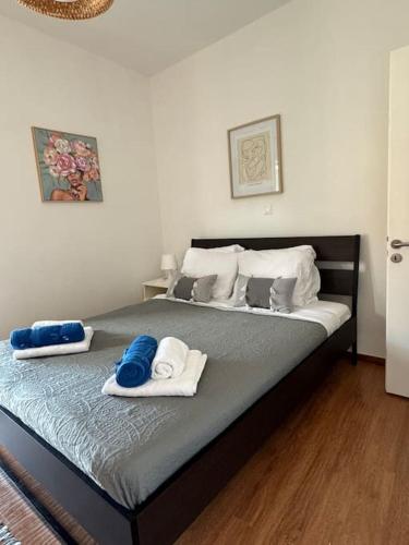 Postel nebo postele na pokoji v ubytování Alechimmo Authentic Corfiot Style House - 2 Bedrooms - Split Level