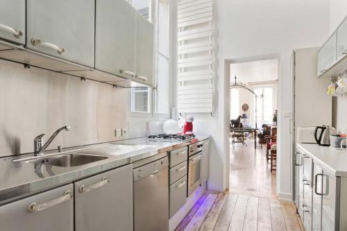 Photo de la galerie de l'établissement GuestReady-Apt pour 4, lumineux au coeur de Paris, à Paris