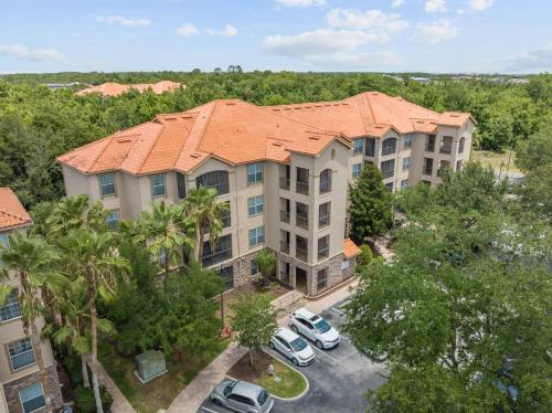 Near Disney w/ pool-3BR/2BA-Spacious & Cozy Condo photo 8