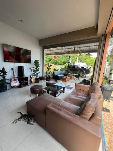 通萨拉Another High Away Hostel的相册照片