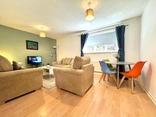 Fotografie z fotogalerie ubytování The Alnham, Large 3 bed apartment, Close to the City v destinaci Kenton