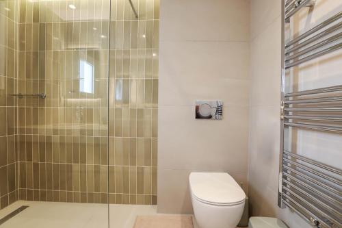 Ένα μπάνιο στο Olive Green Suites, Sidari
