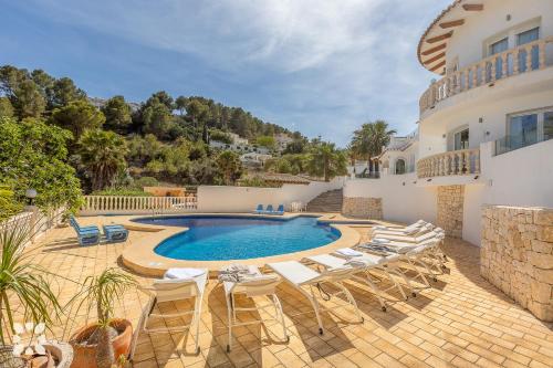 Bazén v ubytování Villa Condor by Abahana Villas nebo v jeho okolí