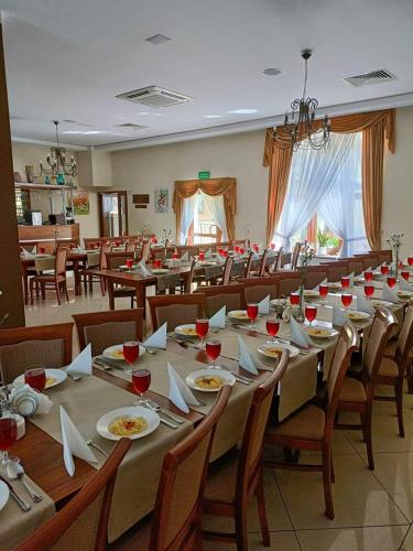 Restoran atau tempat lain untuk makan di Hotel Chańcza Spa & Restauracja