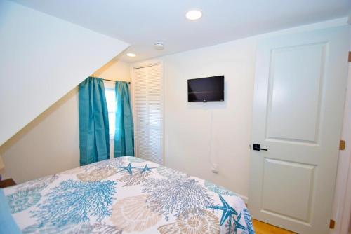 Postel nebo postele na pokoji v ubytování Parrot Bay-Key West Cabanas 42 condo