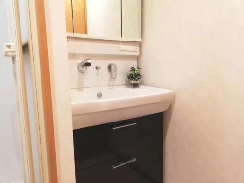3F池袋最中心 两室一厅 池袋站10分 2 rooms Ikebukuro center 10 mins to ST Max 7P 直达新宿 涉谷 表参道 池袋 上野 代代木 银座 原宿
