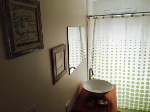 Ένα μπάνιο στο Las Brisas