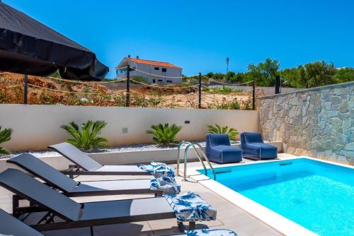 Villa Navy Lemon