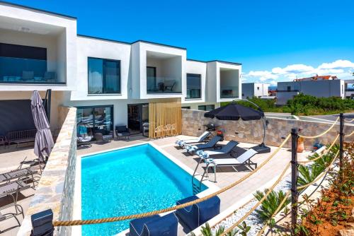 Villa Navy Lemon