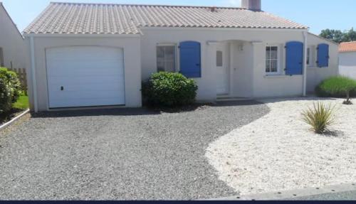 Maison de vacances à 5 kilomètres des plages,Calme et sérénité