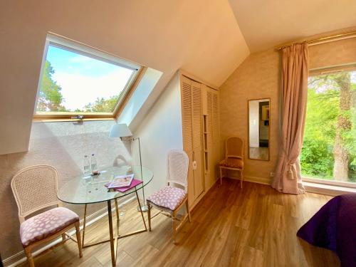 Ruang duduk di Château D'Apigné Rennes
