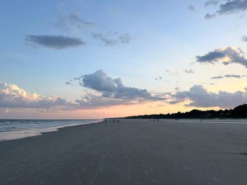 Cozy 1BD, 5 Mins Walk to the Beach, No Stairs! photo 8