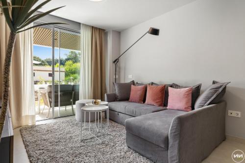 ViVi Homes - Cosy Beach Pool, Gym & Beach