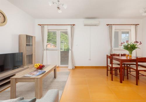 Χώρος καθιστικού στο Apartment Vista Verde Kotor