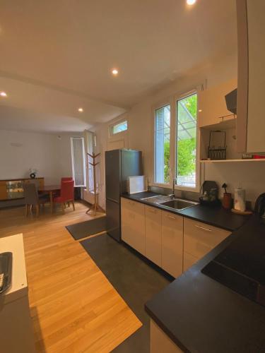 Maison avec jardin située à 15mn de Paris centre