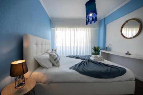 Stunning Blue House, Caparica