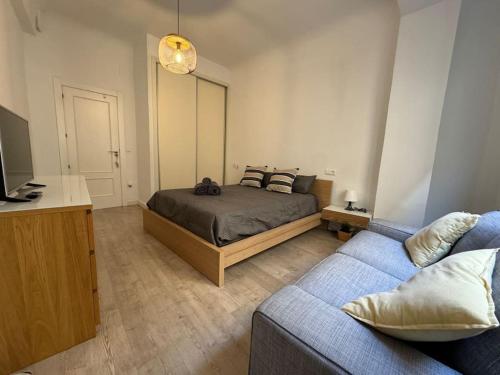 Dreaming Santa Teresa - free parking